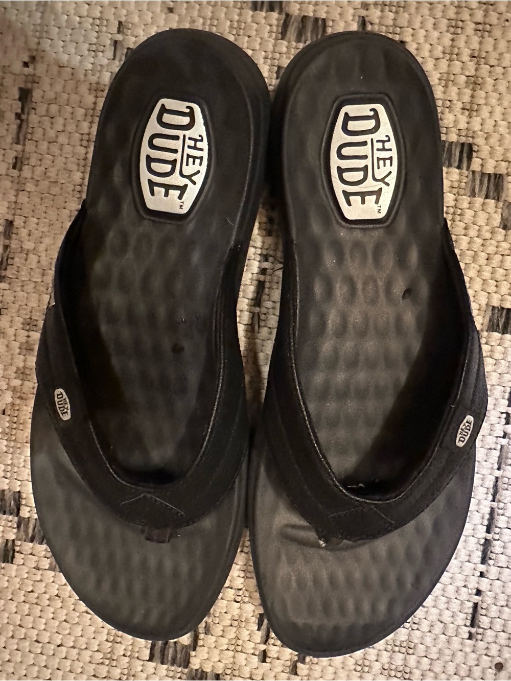 Hey Dude W8 black flip flop